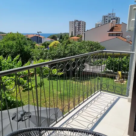 Paradiso Arx I Appartement Pula