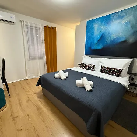 Apartment Paradiso Arx I Pula